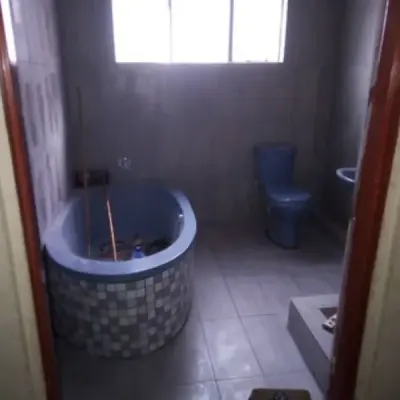 Emanuel Thabo Tilling and plumbing contraction