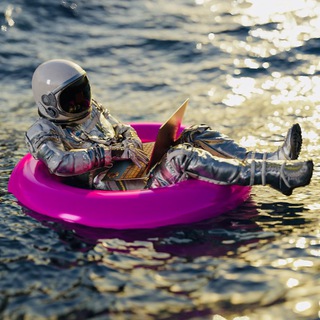 Rocket Signals Gem Chat ™  ₿