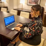 EXPERT   OPINION   SIGNALS